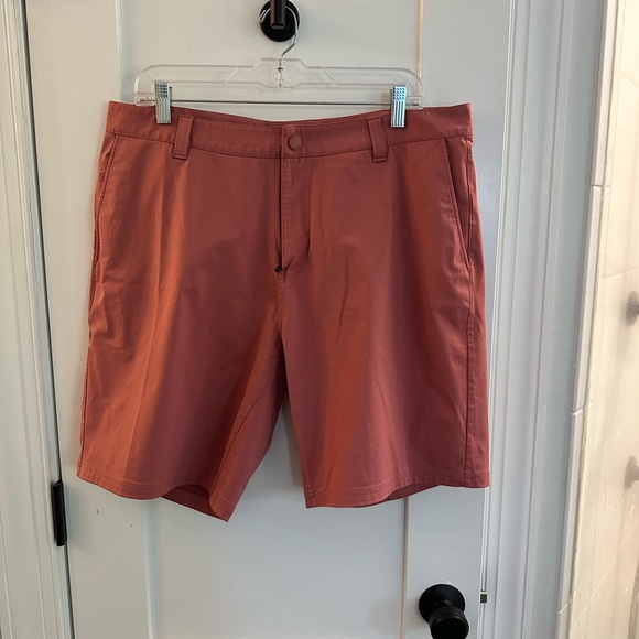 RHONE Commuter Pink Flat Front Shorts 9” inseam - Picture 1 of 3